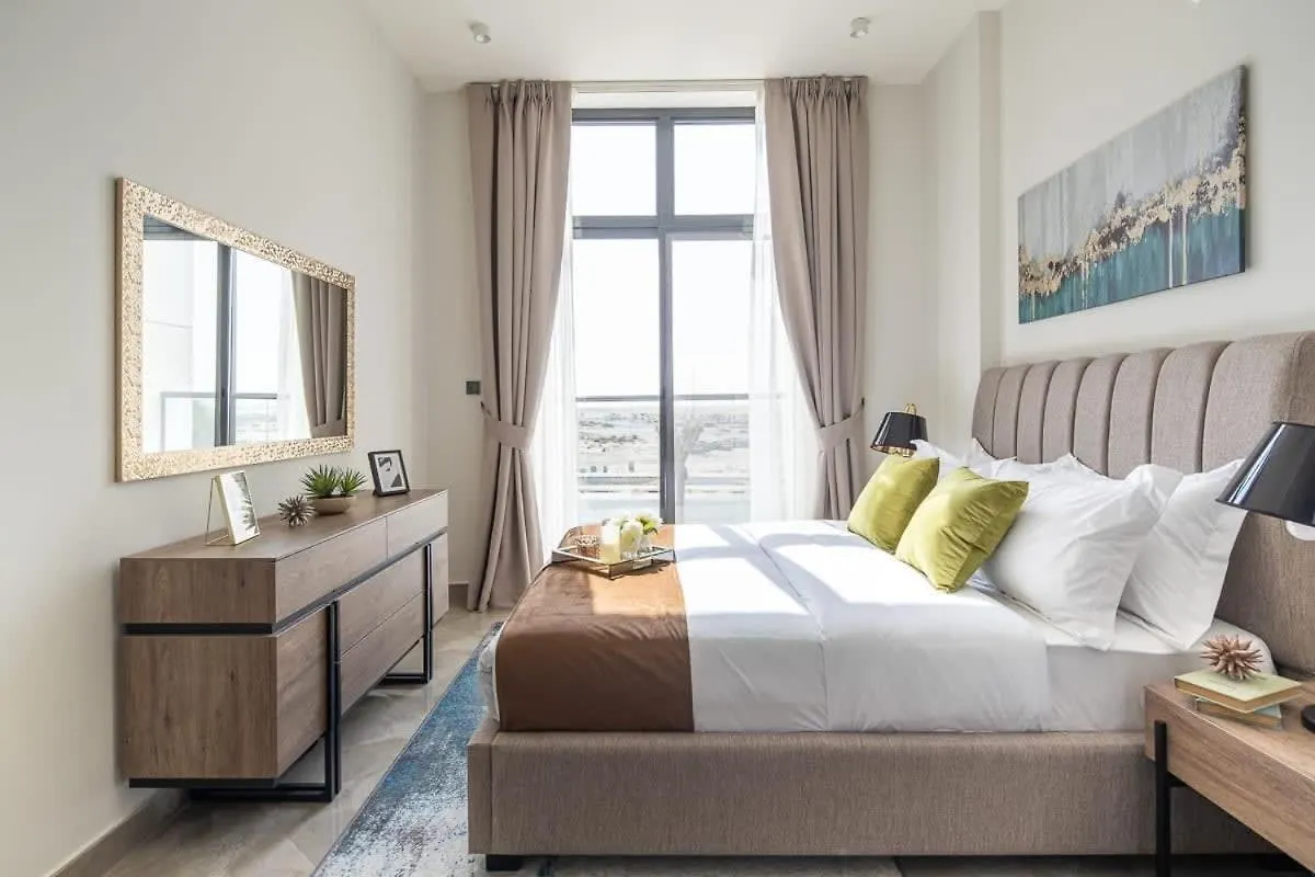 Frank Porter - Majestique Residence 2 Dubai